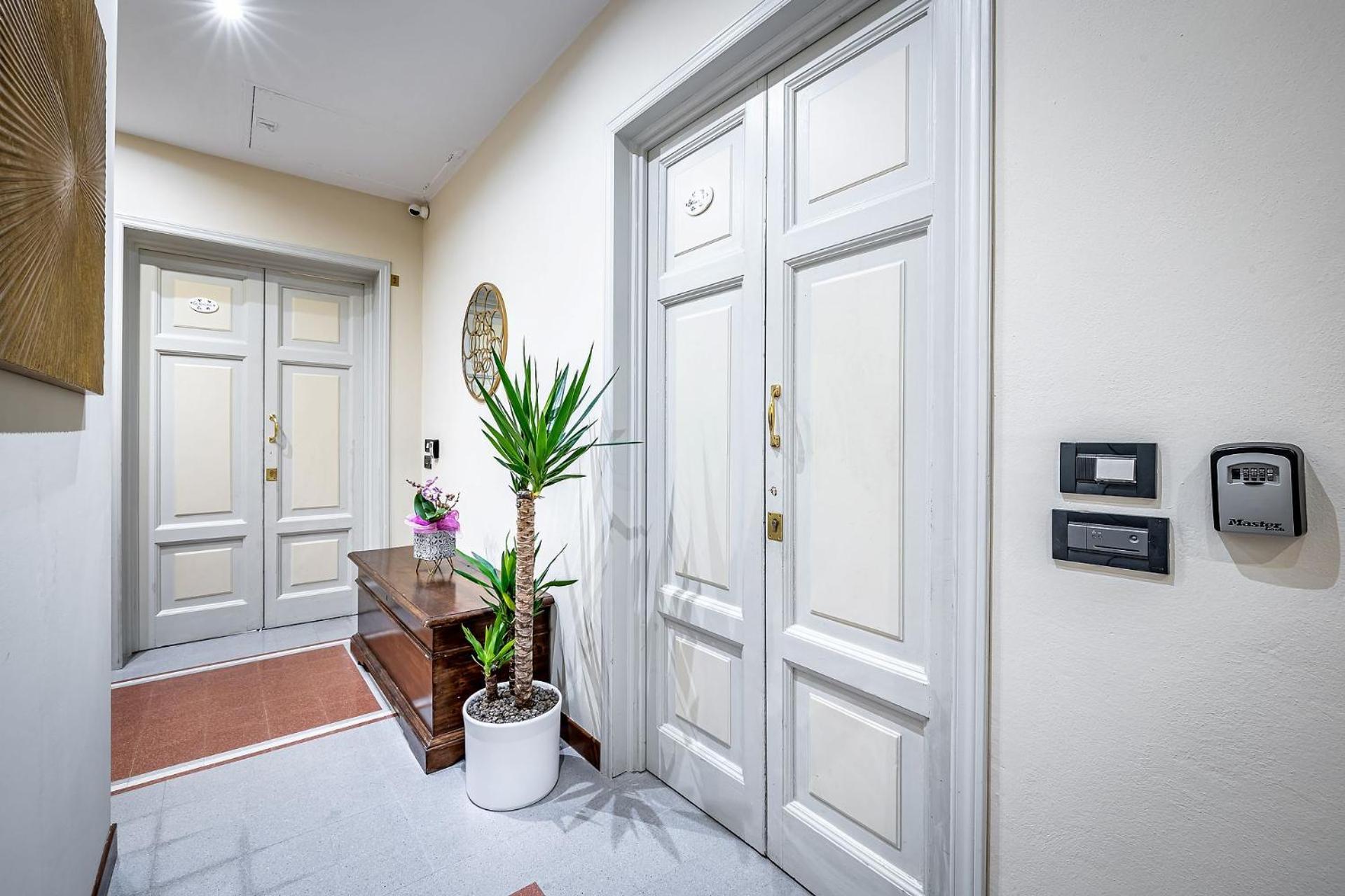 Three Apartments Via Roma Florenz Exterior foto